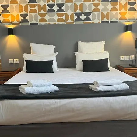 Le Bourgogne Hotel