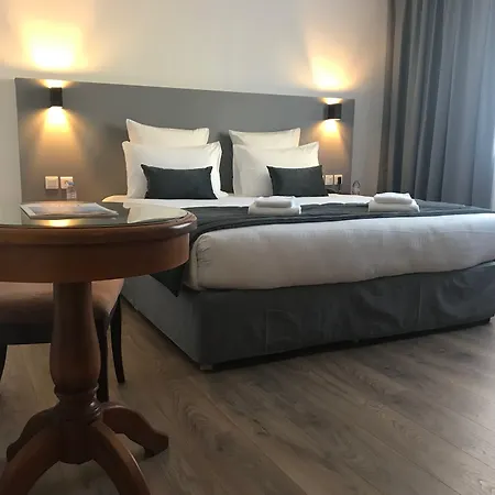 فندق Le Bourgogne 3*