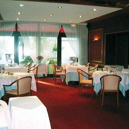 Le Bourgogne Hotel Évian-les-Bains