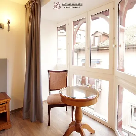 Le Bourgogne فندق إفيان ليه با