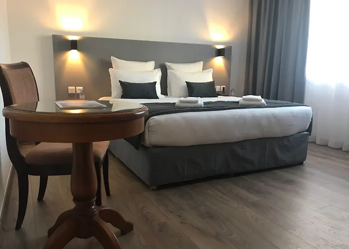 호텔 Le Bourgogne 3*