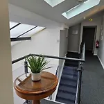 Le Bourgogne Hotel