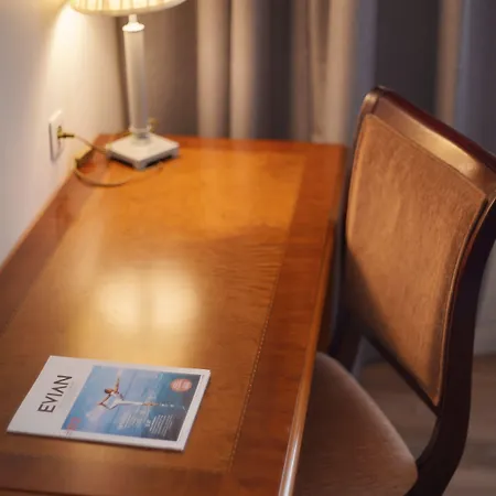 Le Bourgogne Hotel 3*