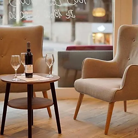 Le Bourgogne Hotel